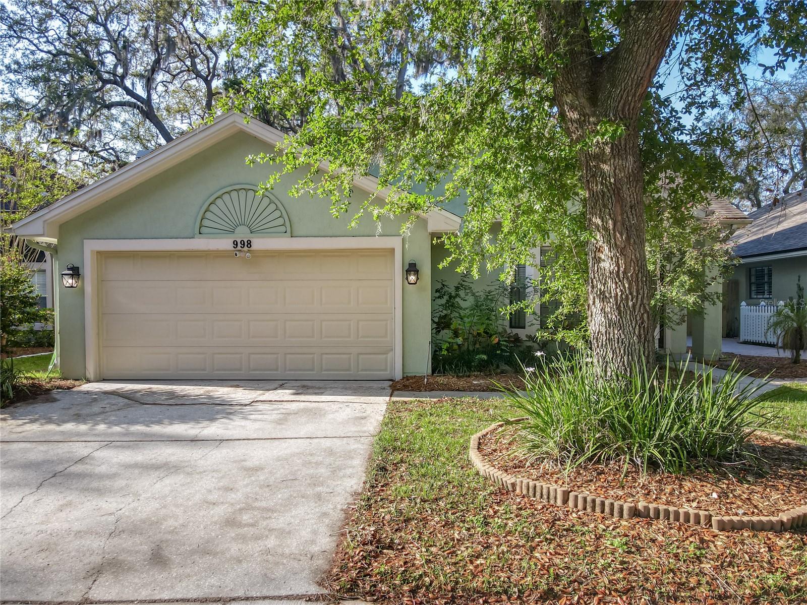 Image 7 of 70 For 998 Piedmont Oaks Drive