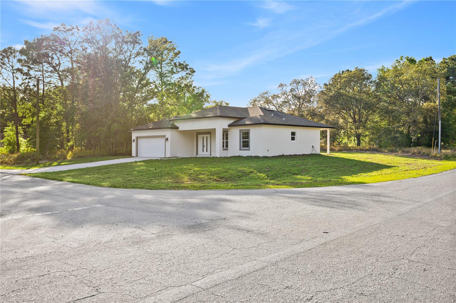 Image 3 of 40 For 8758 Circular Way