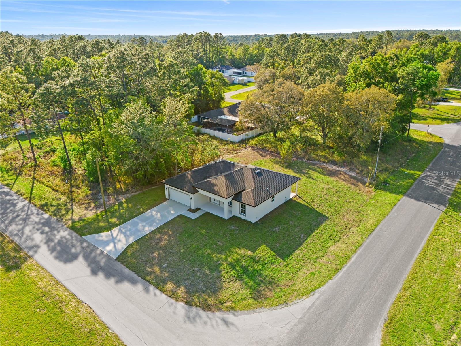 Image 7 of 40 For 8758 Circular Way