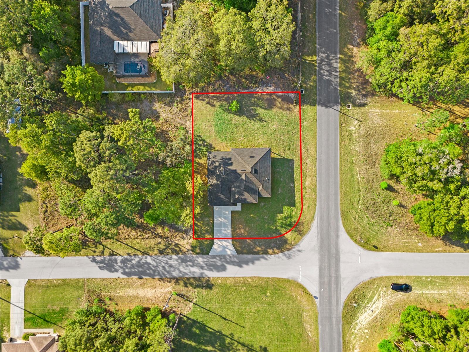 Image 8 of 40 For 8758 Circular Way