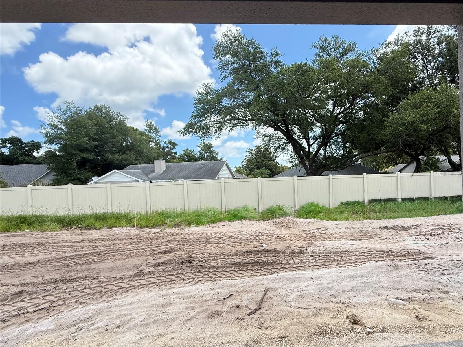 Image 17 of 22 For 2644 Ravencliffe Terrace