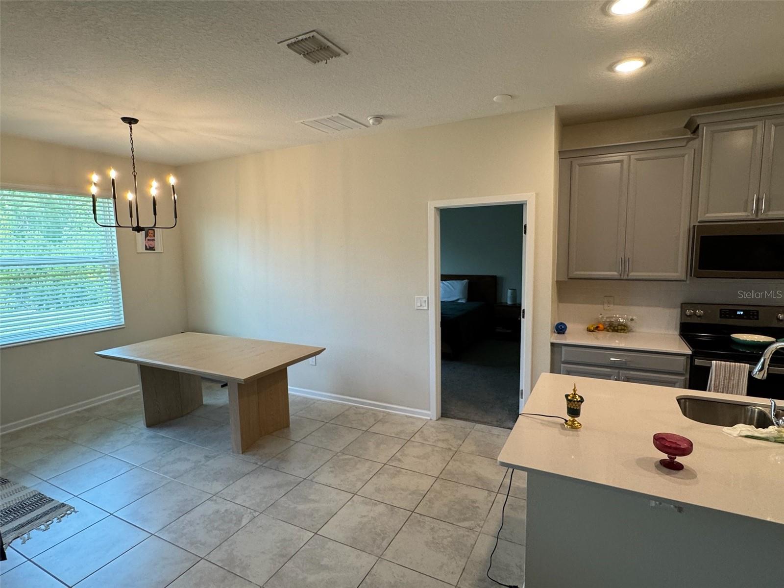 Image 12 of 27 For 5550 Bakewell Place