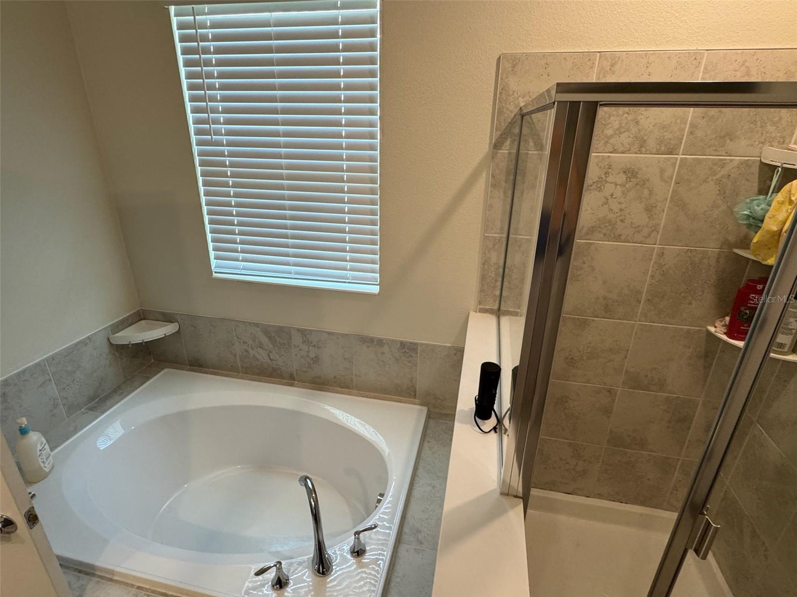 Image 17 of 27 For 5550 Bakewell Place