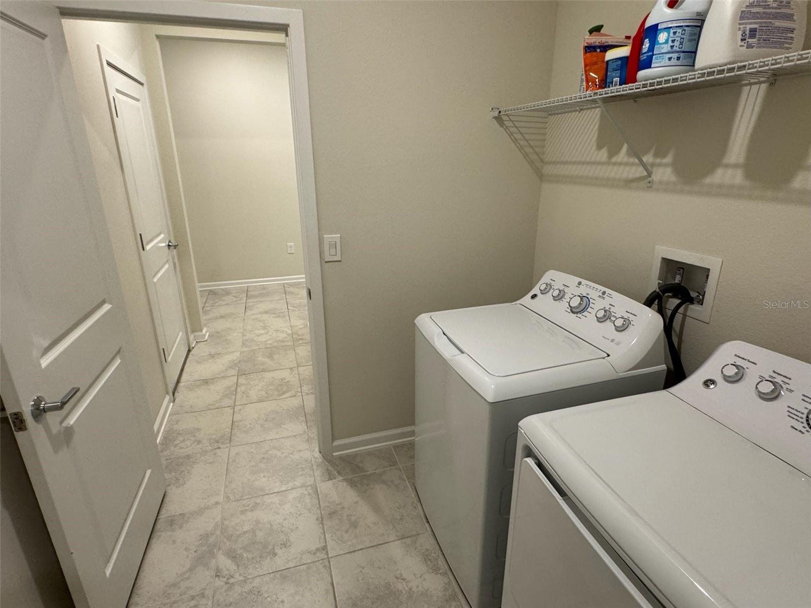 Image 21 of 27 For 5550 Bakewell Place