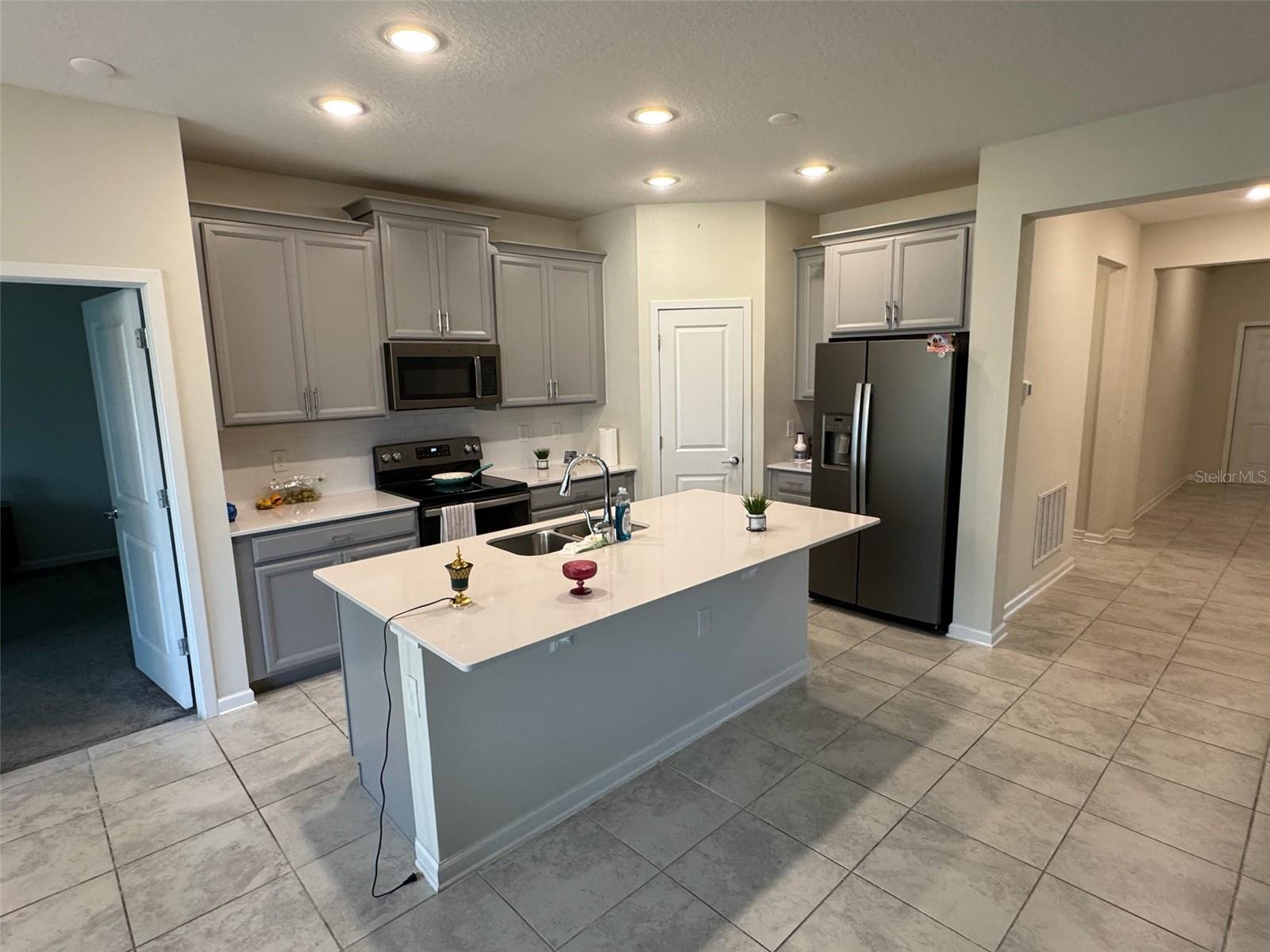 Image 9 of 27 For 5550 Bakewell Place