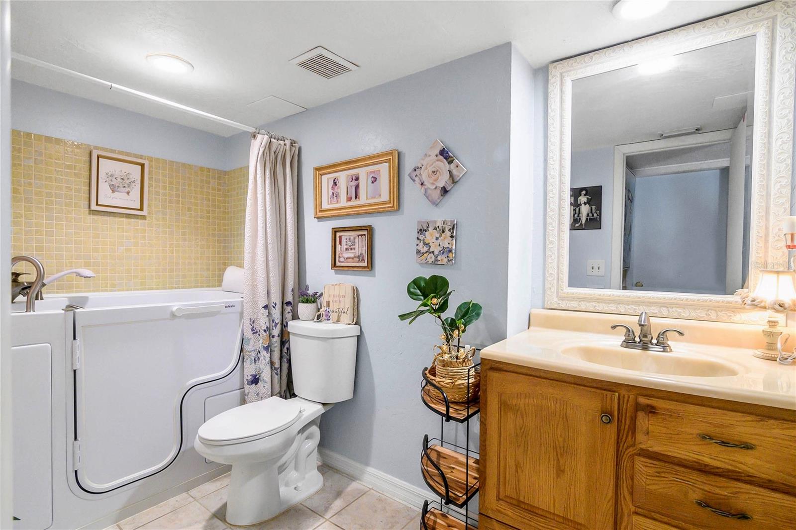 Image 13 of 22 For 7400 College Parkway 5b