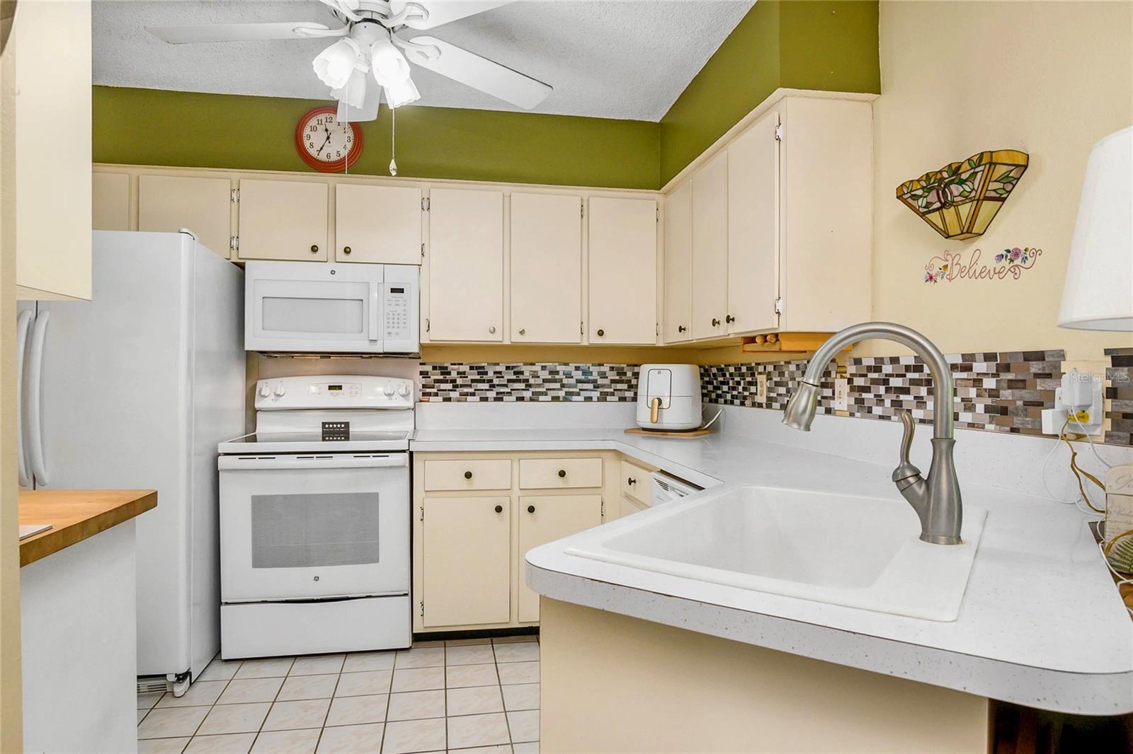 Image 7 of 22 For 7400 College Parkway 5b