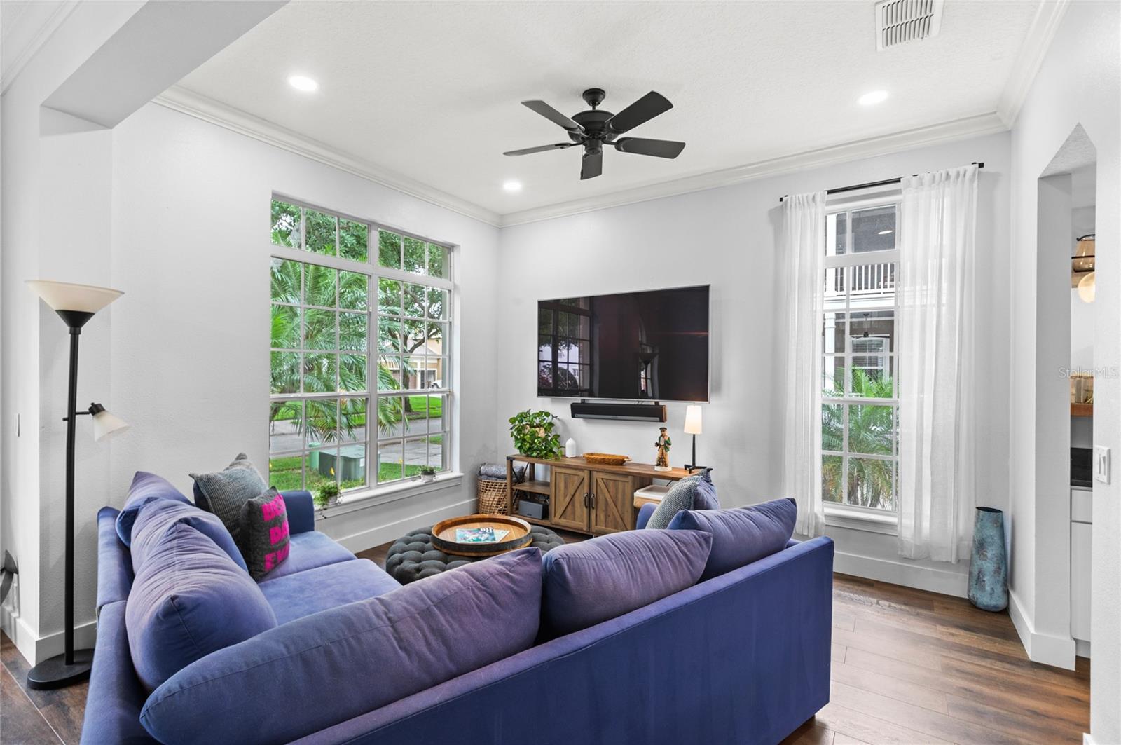 Image 6 of 39 For 6037 Caymus Loop