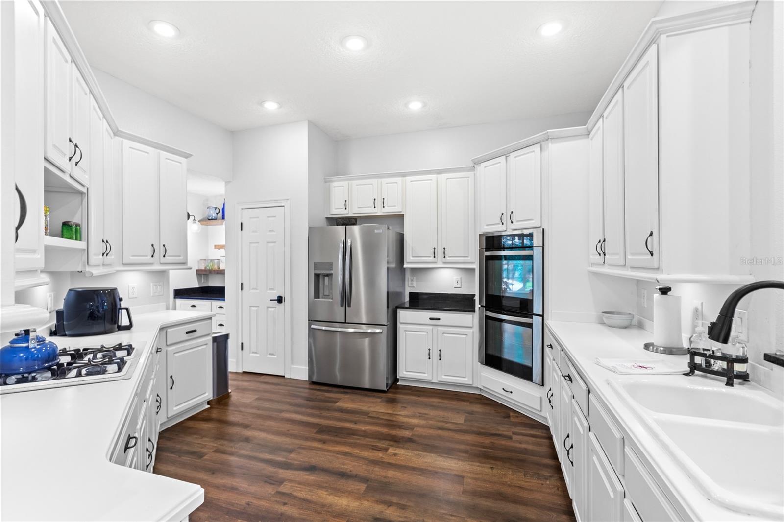 Image 9 of 39 For 6037 Caymus Loop