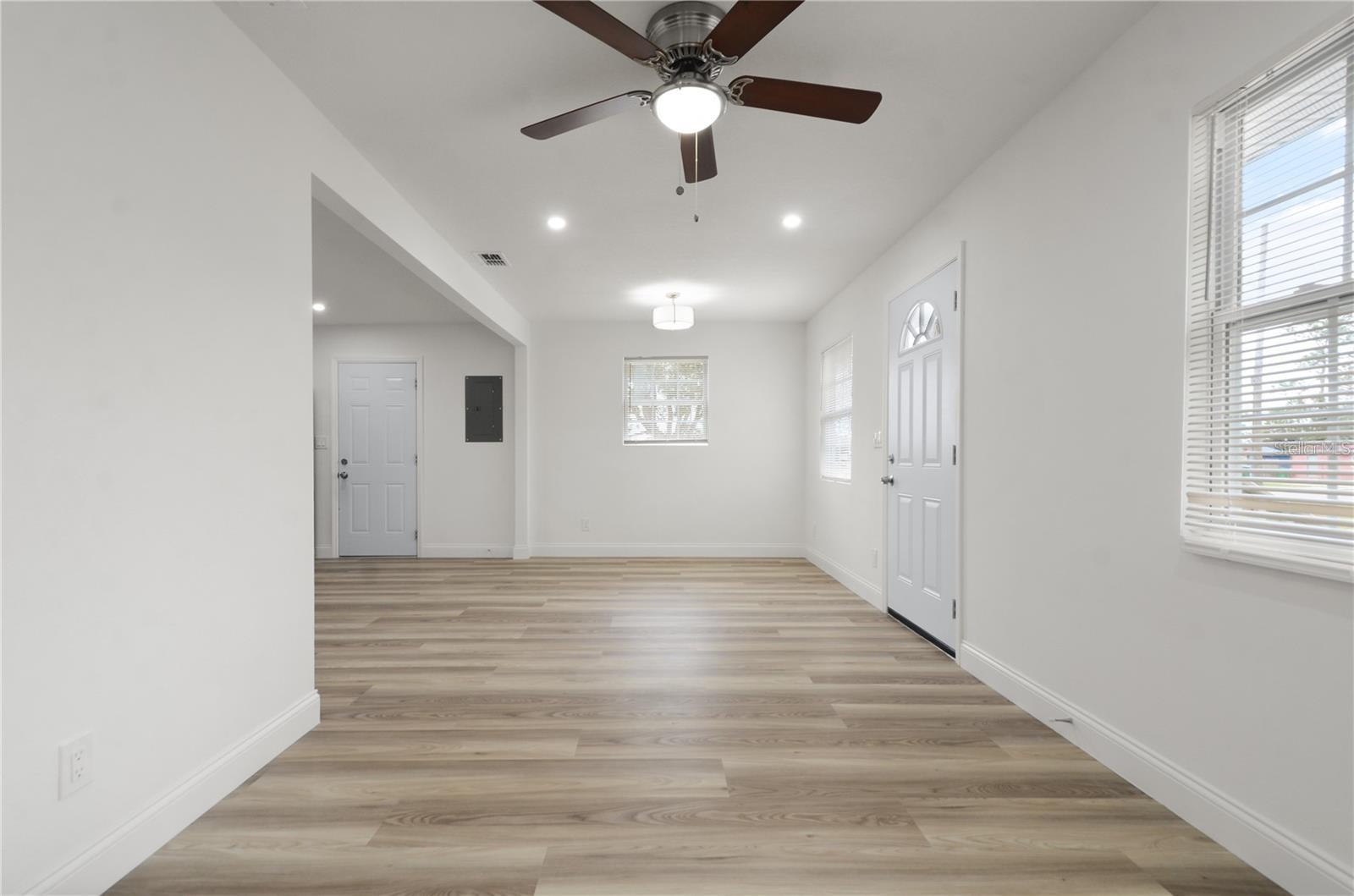 Image 10 of 31 For 4510 Douglas Street