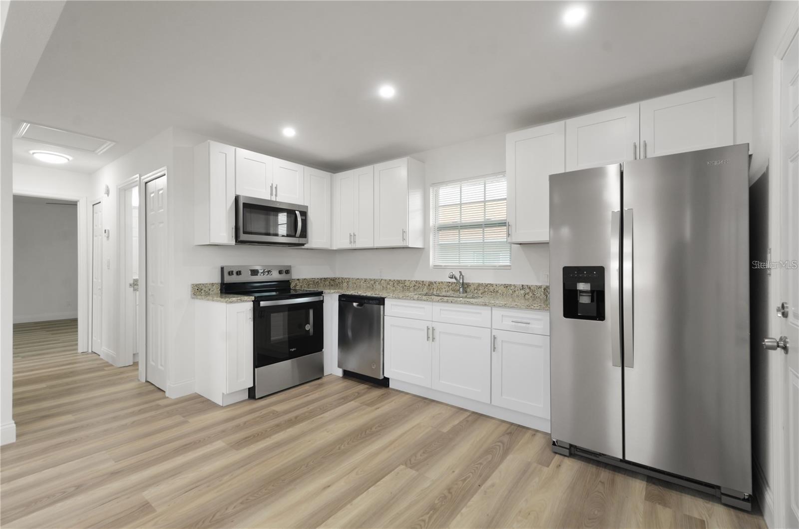 Image 11 of 31 For 4510 Douglas Street