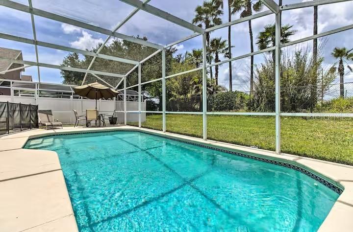 Image 15 of 17 For 730 Bloomingdale Dr