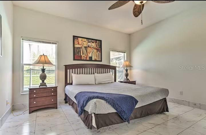 Image 5 of 17 For 730 Bloomingdale Dr