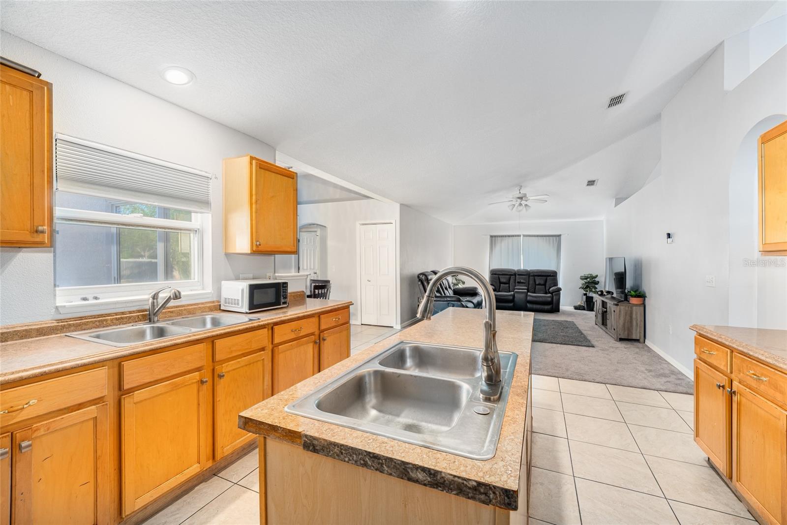 Image 8 of 29 For 1632 Lansfield Avenue