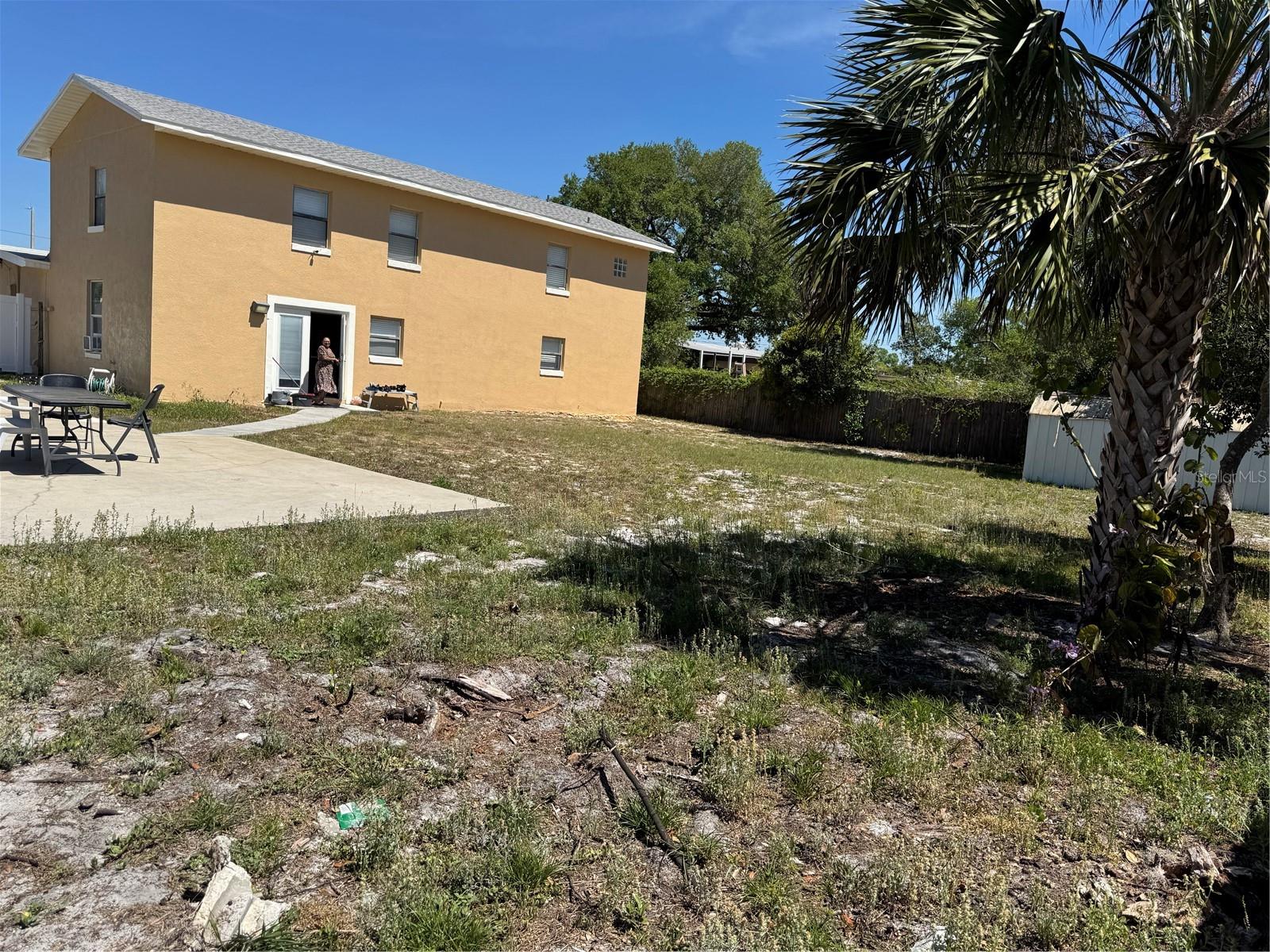 Image 9 of 72 For 8 Summit Street