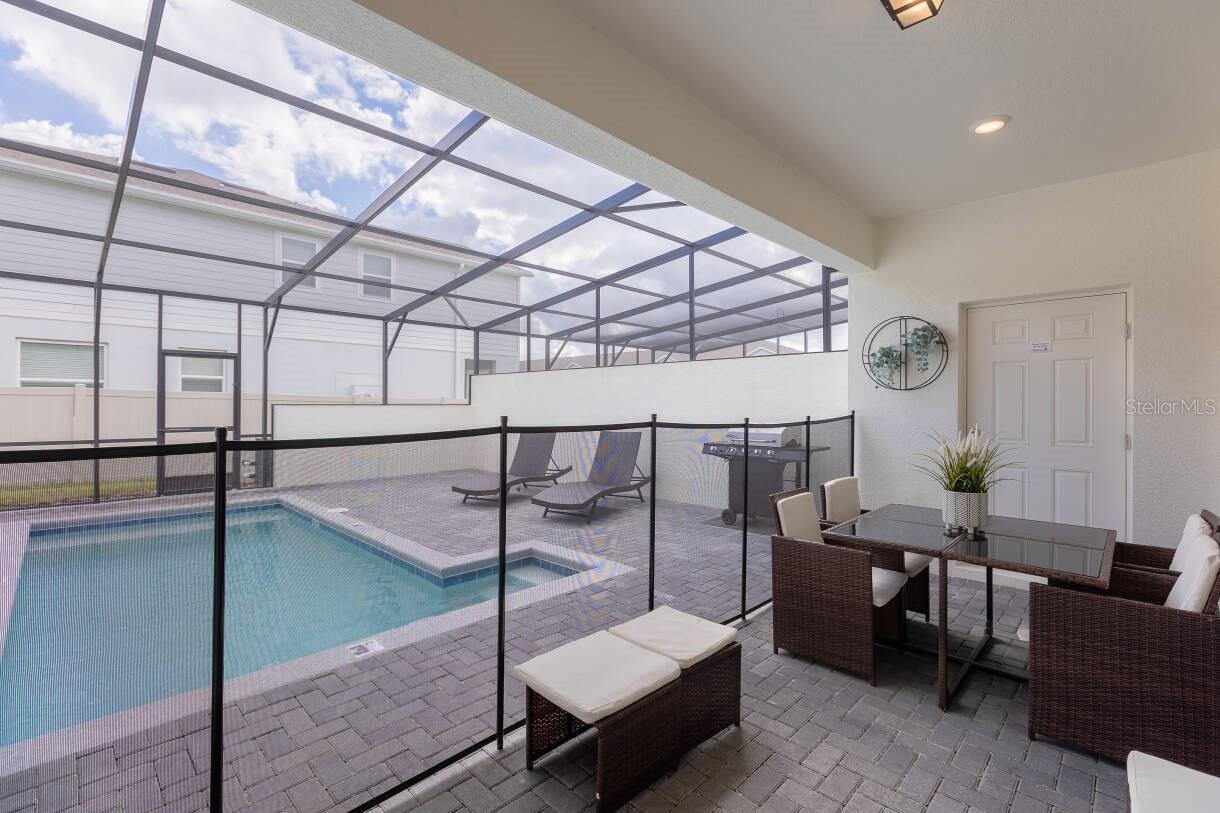 Image 12 of 62 For 136 Jetty Way