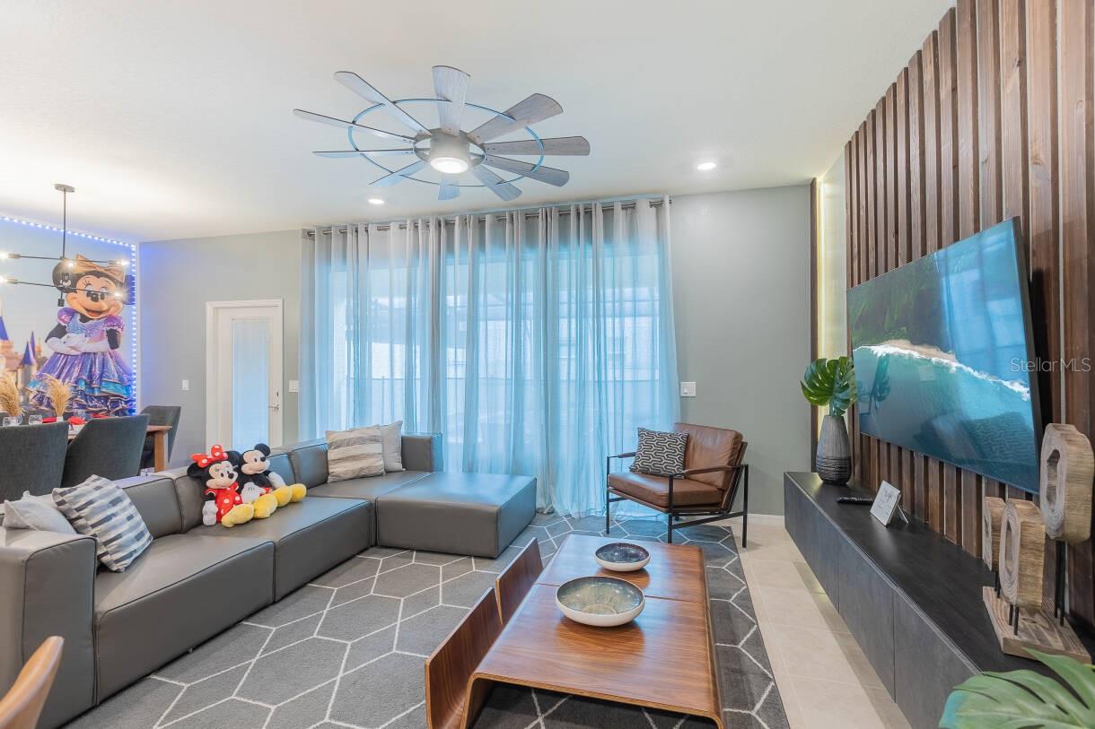 Image 3 of 62 For 136 Jetty Way