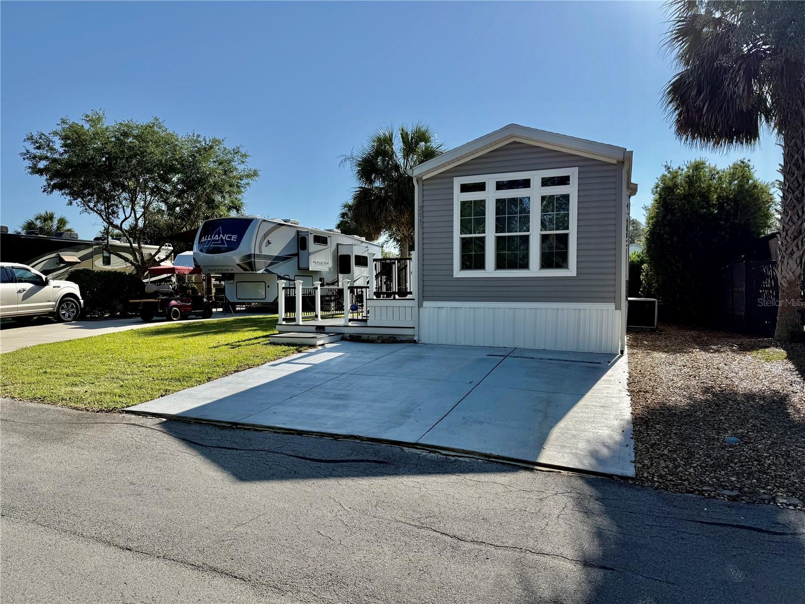 Image 2 of 90 For 3067 102nd Avenue Road