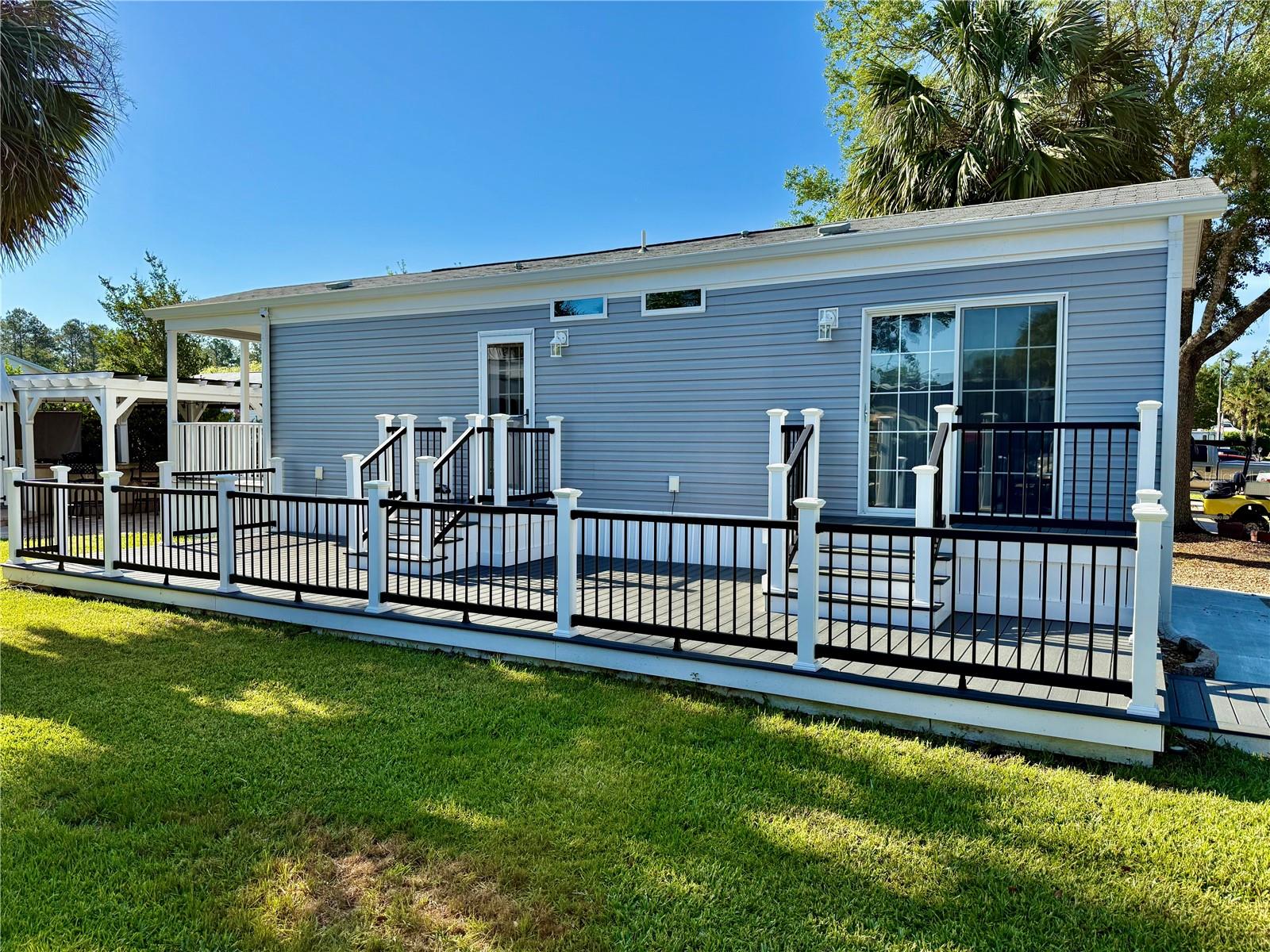 Image 6 of 90 For 3067 102nd Avenue Road