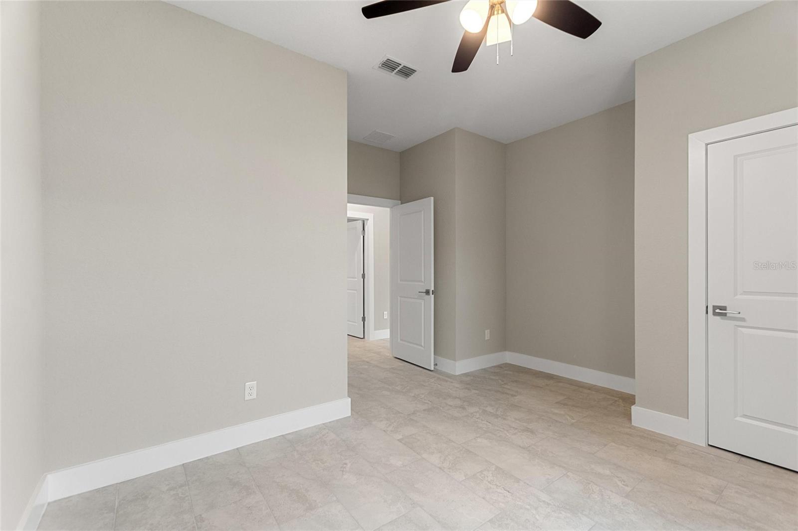 Image 14 of 31 For 3093 Spice Lane