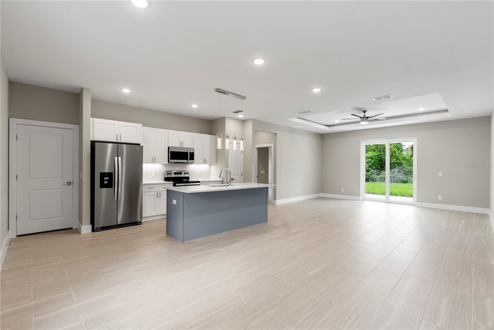 Image 11 of 33 For 2664 Crittendon Street