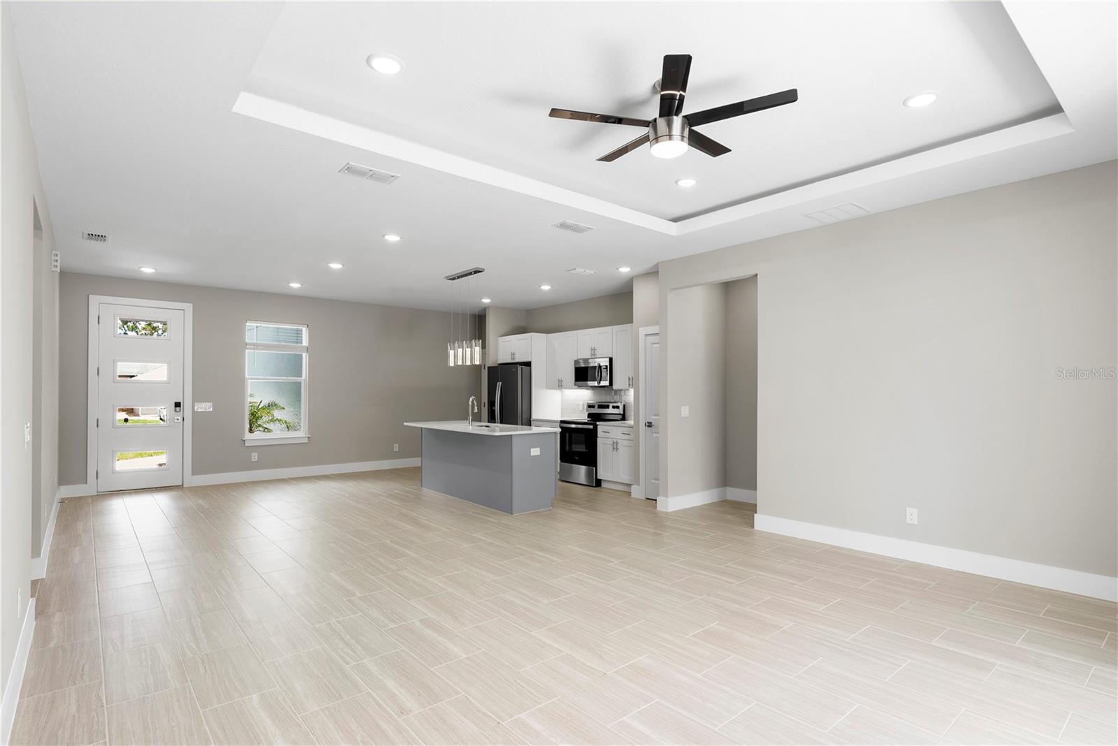 Image 9 of 33 For 2664 Crittendon Street