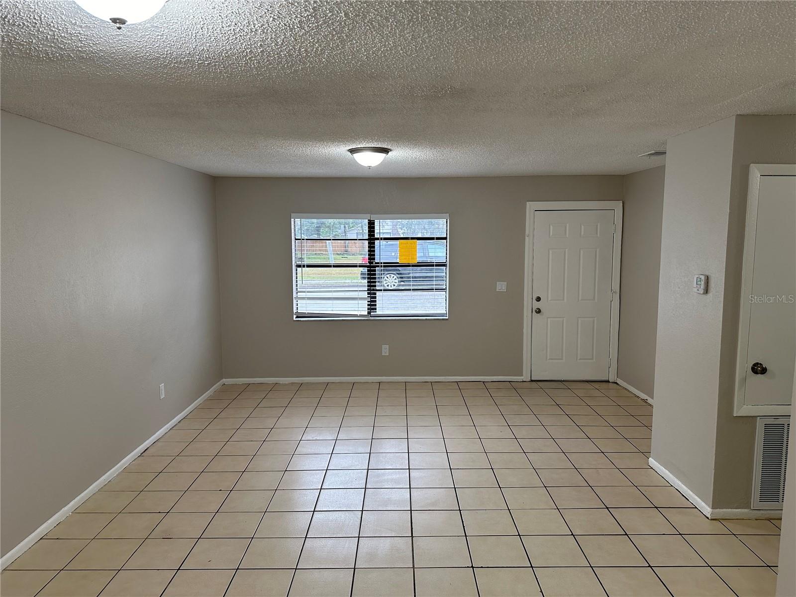 Listing photo id 0 for 385 Lime Street