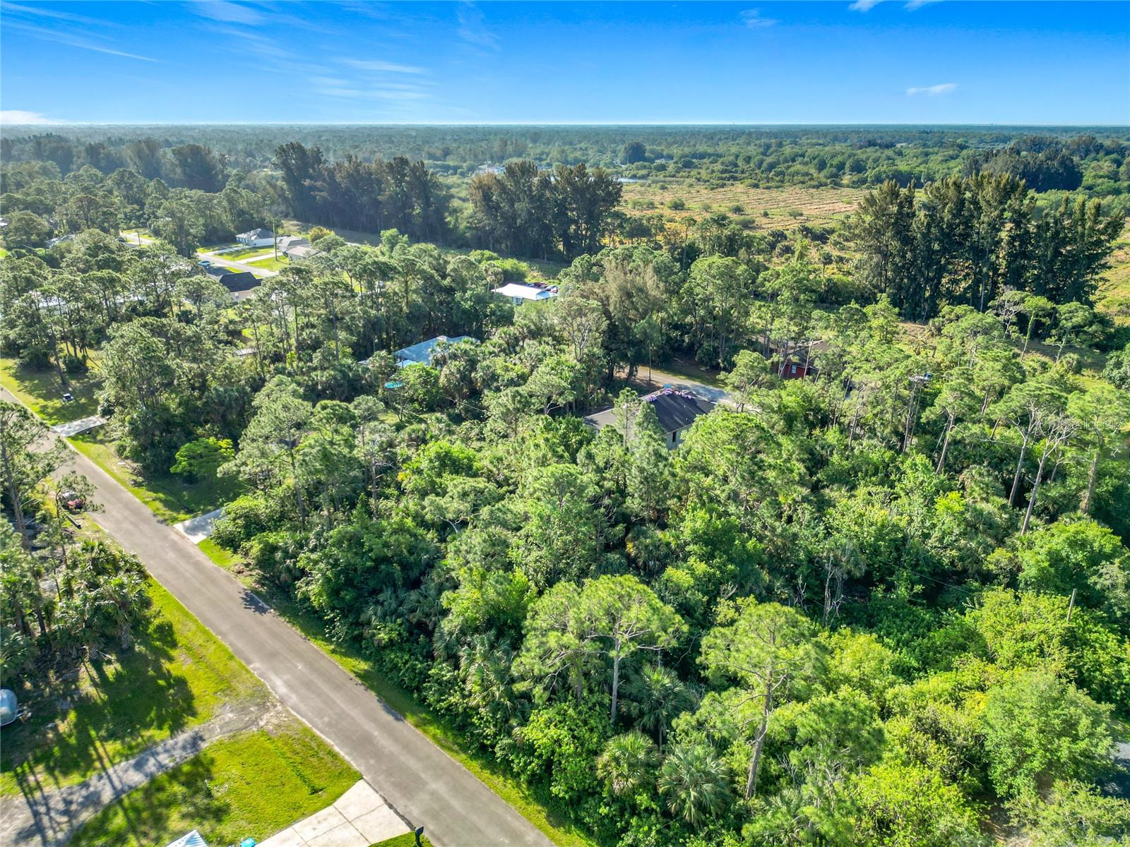 Image 11 of 28 For 814 Micco Street Sw