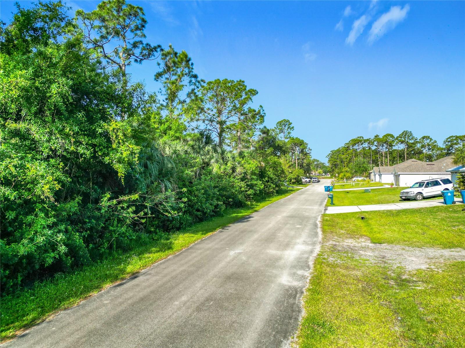 Image 4 of 28 For 814 Micco Street Sw