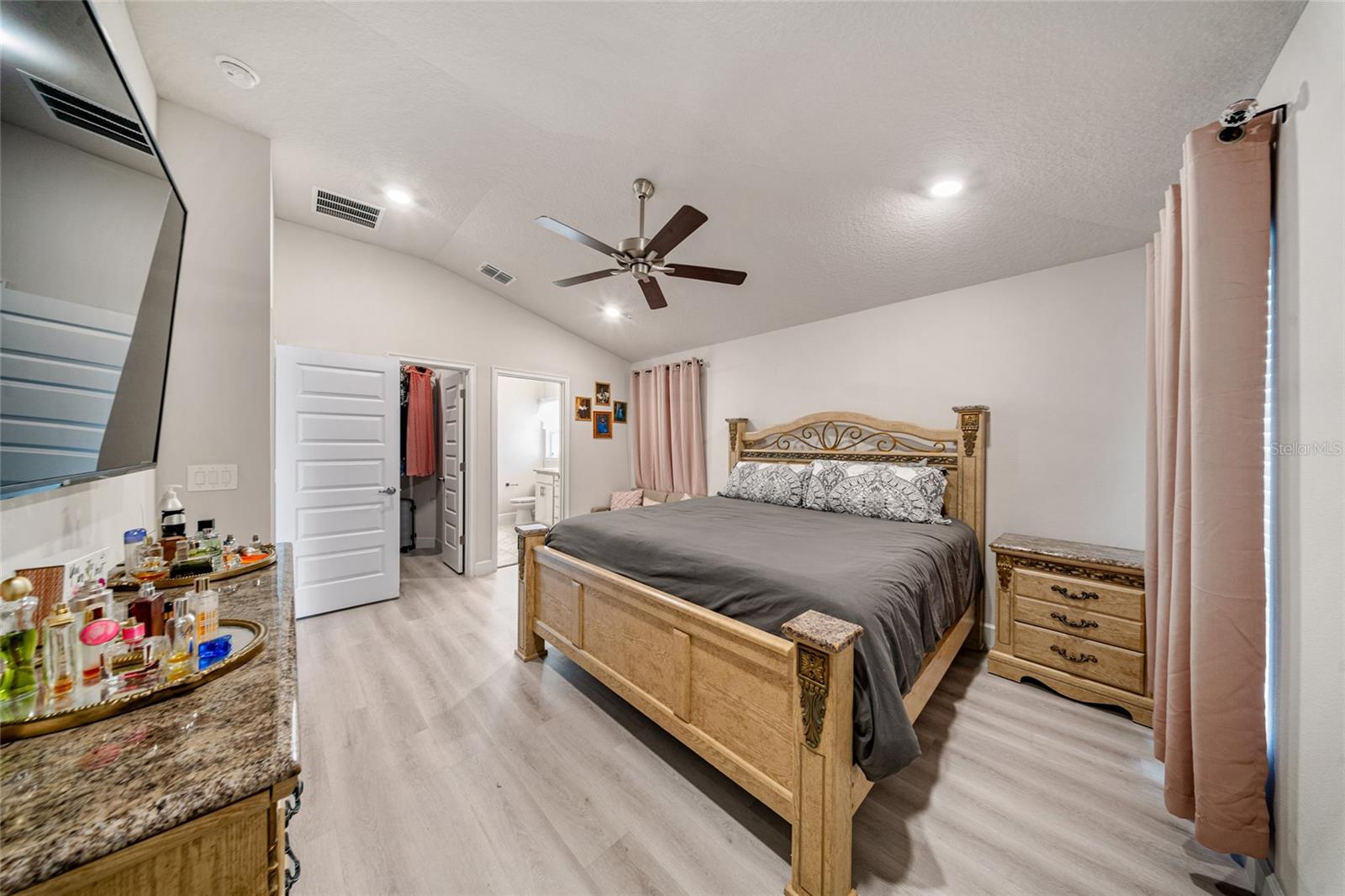 Image 18 of 37 For 8137 Merano Avenue
