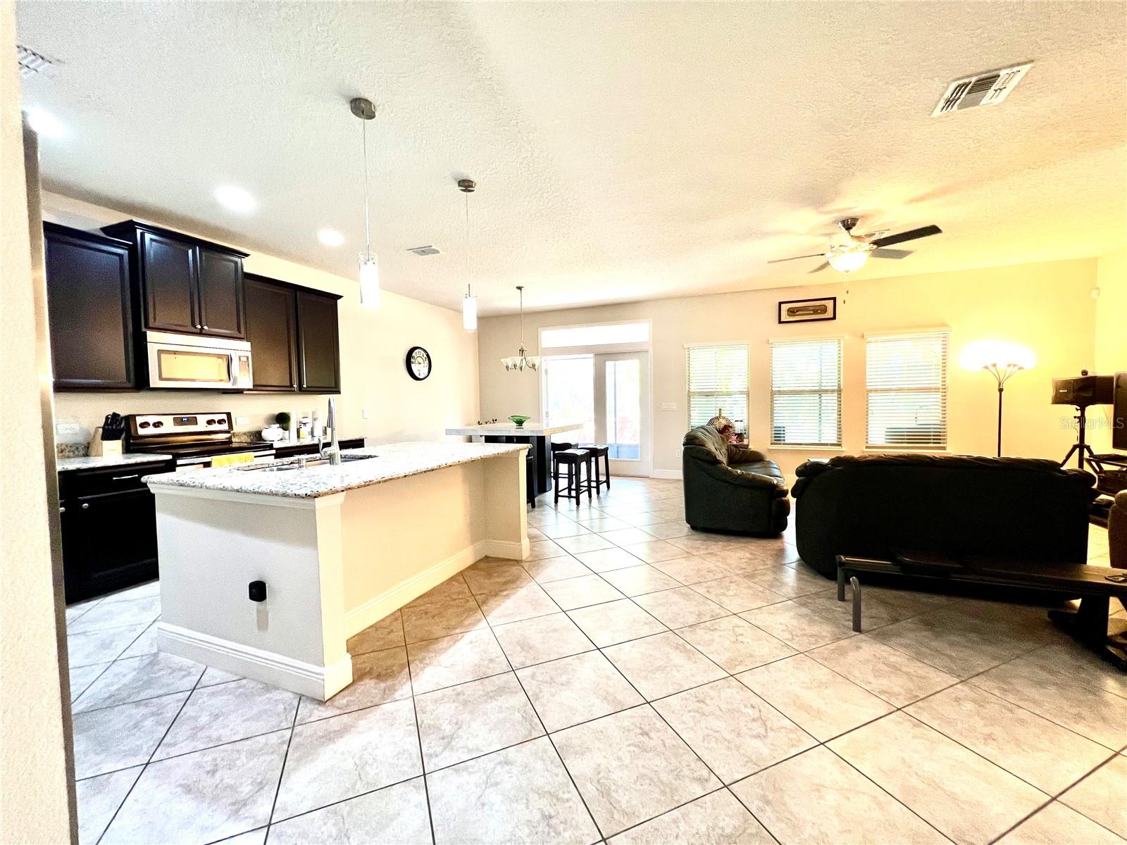 Image 8 of 42 For 807 Marsh Reed Dr