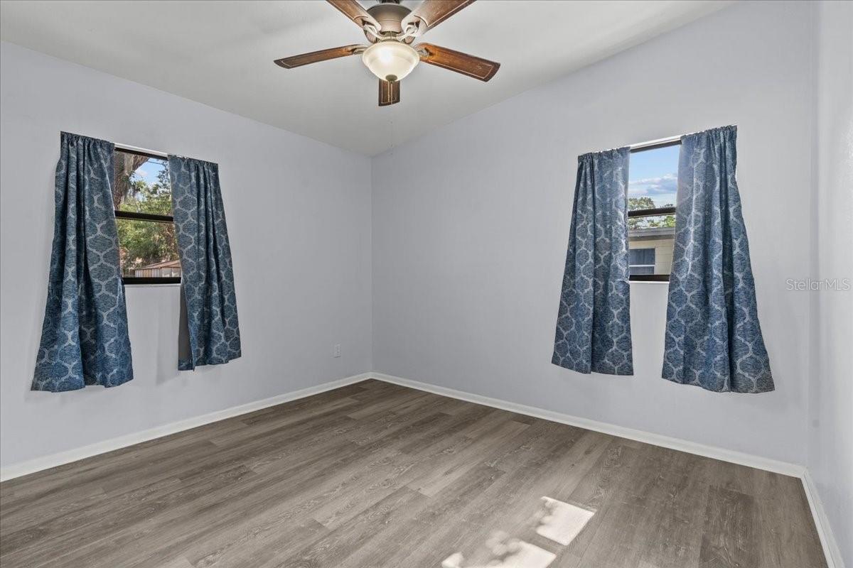 Image 16 of 25 For 451 Hibiscus Road