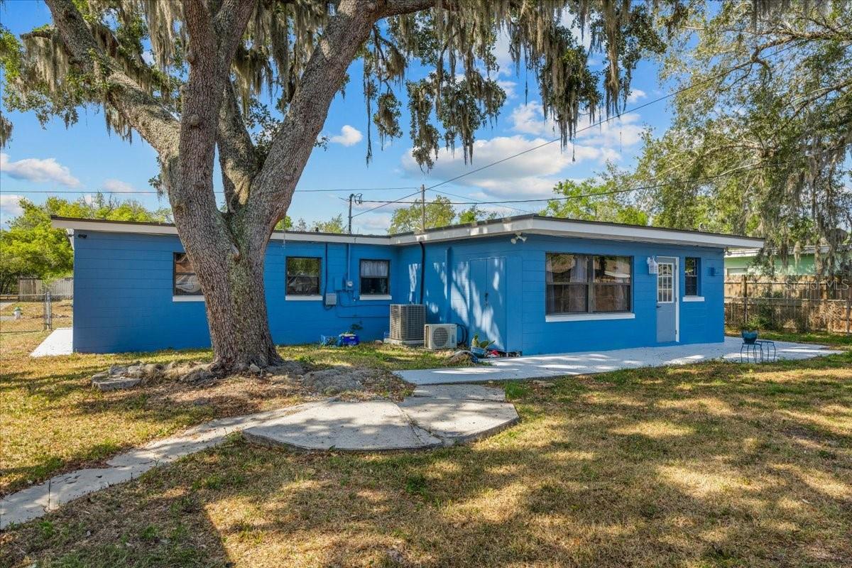 Image 21 of 25 For 451 Hibiscus Road