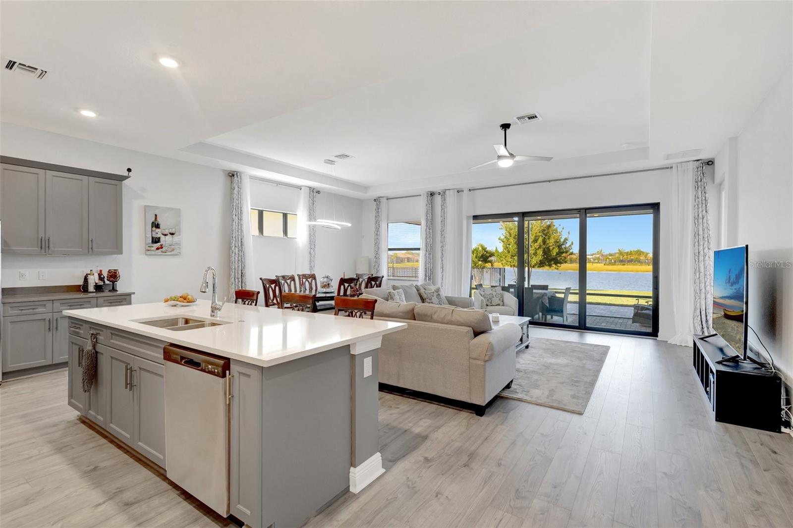 Image 17 of 85 For 15865 Key Biscayne Lane
