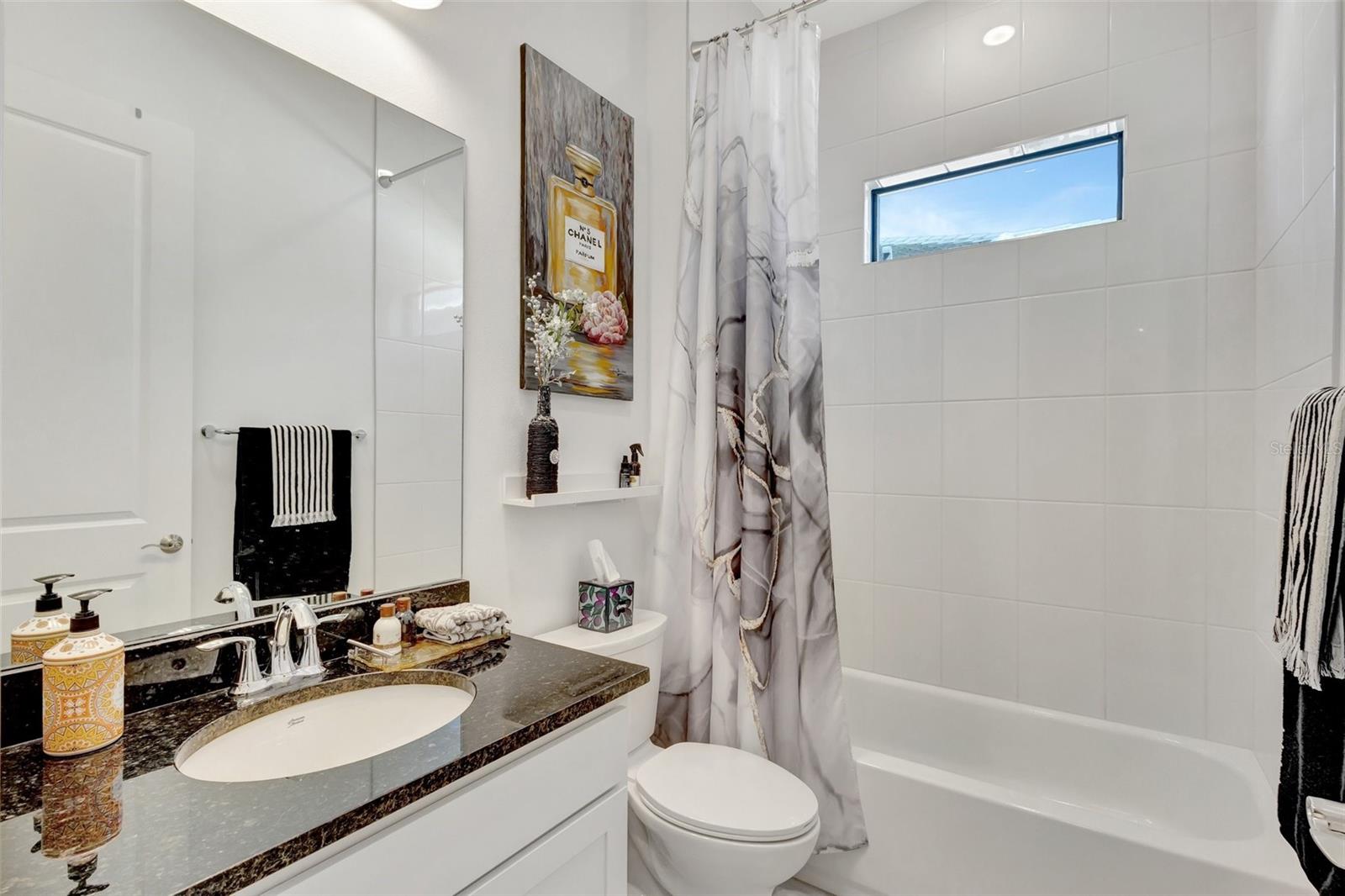 Image 24 of 85 For 15865 Key Biscayne Lane