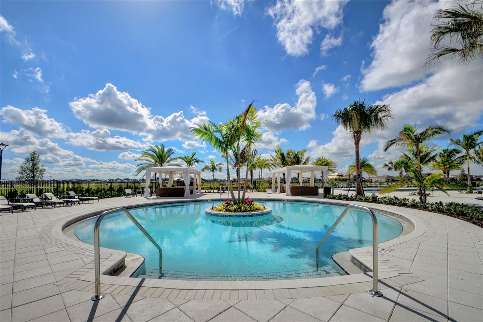 Image 61 of 85 For 15865 Key Biscayne Lane