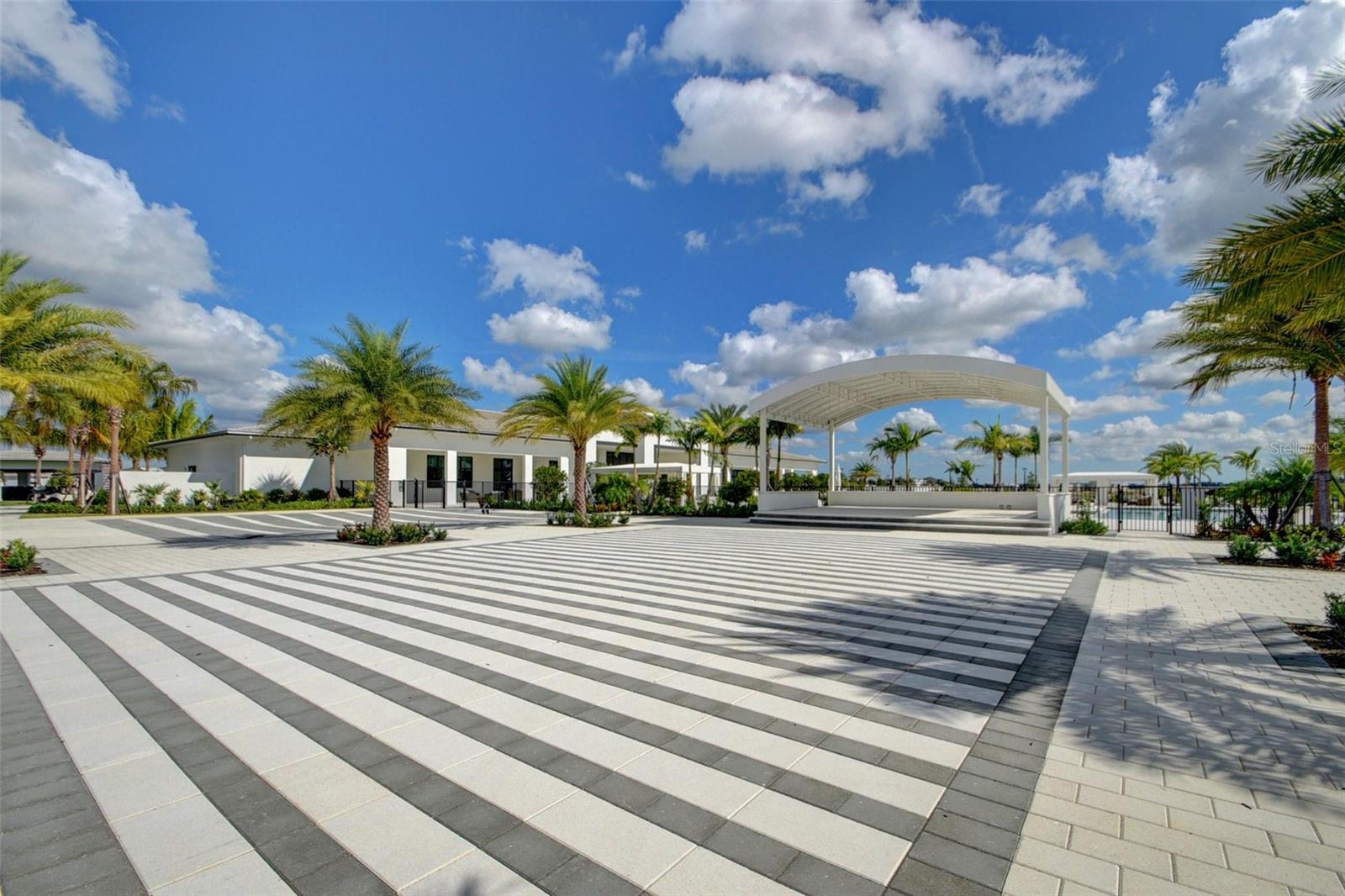 Image 63 of 85 For 15865 Key Biscayne Lane