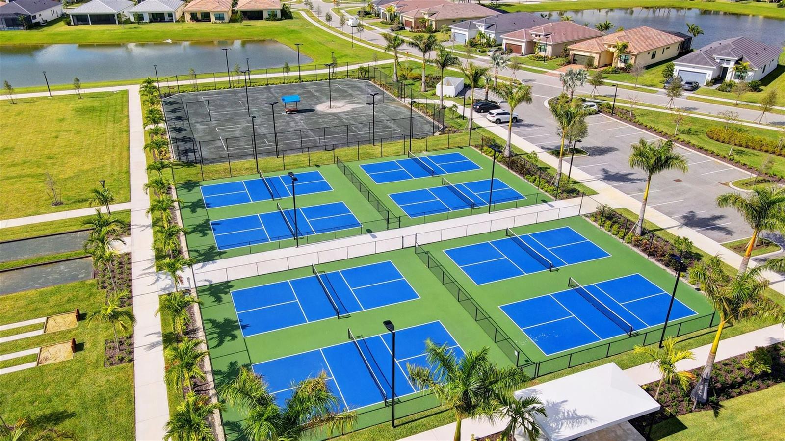 Image 70 of 85 For 15865 Key Biscayne Lane