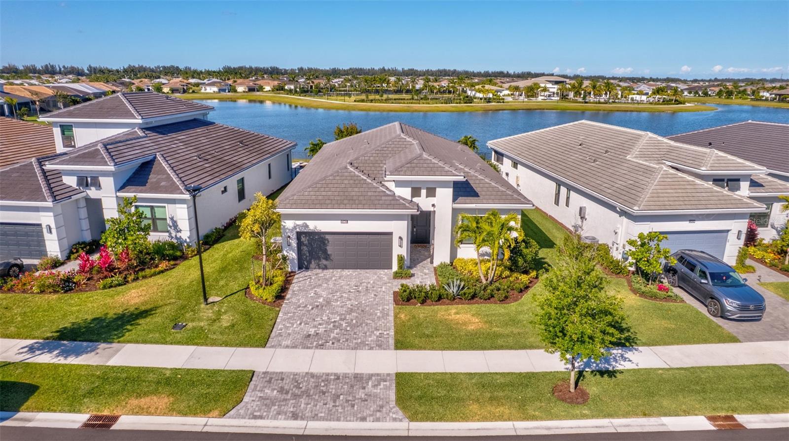 Image 73 of 85 For 15865 Key Biscayne Lane