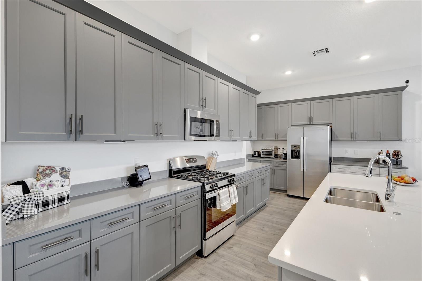 Image 8 of 85 For 15865 Key Biscayne Lane
