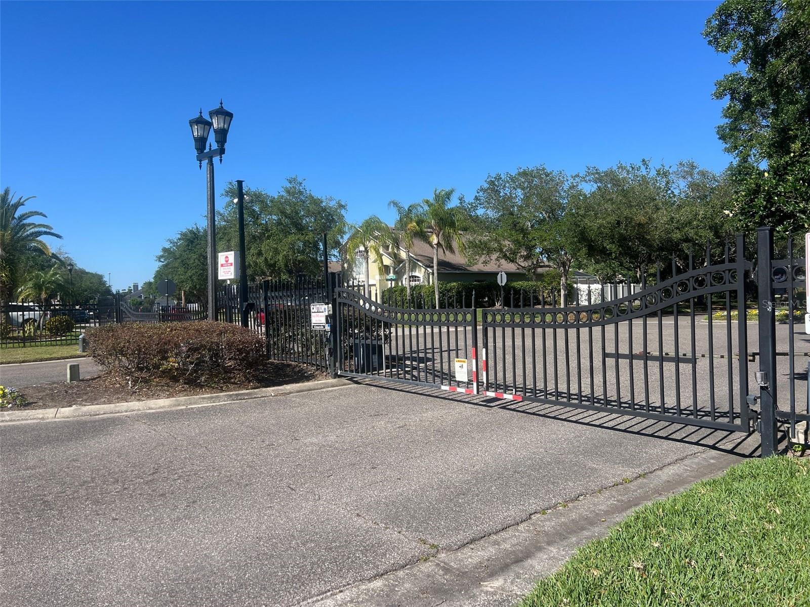 Image 41 of 43 For 578 Darkwood Avenue
