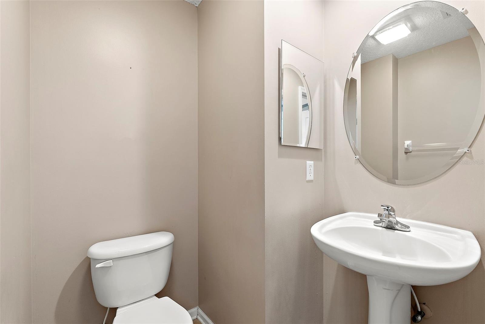 Image 12 of 34 For 724 Candlebark Drive