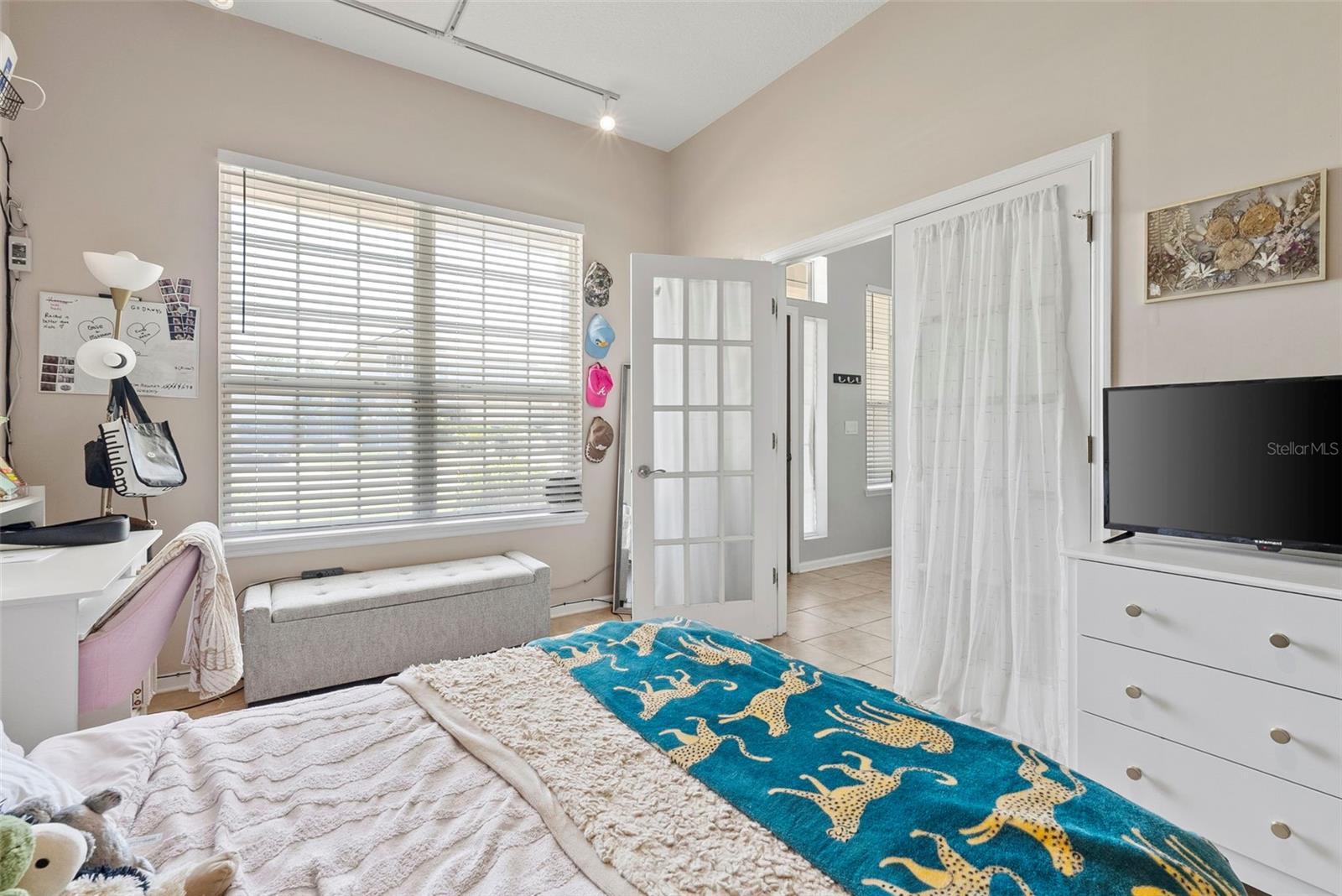 Image 18 of 34 For 724 Candlebark Drive