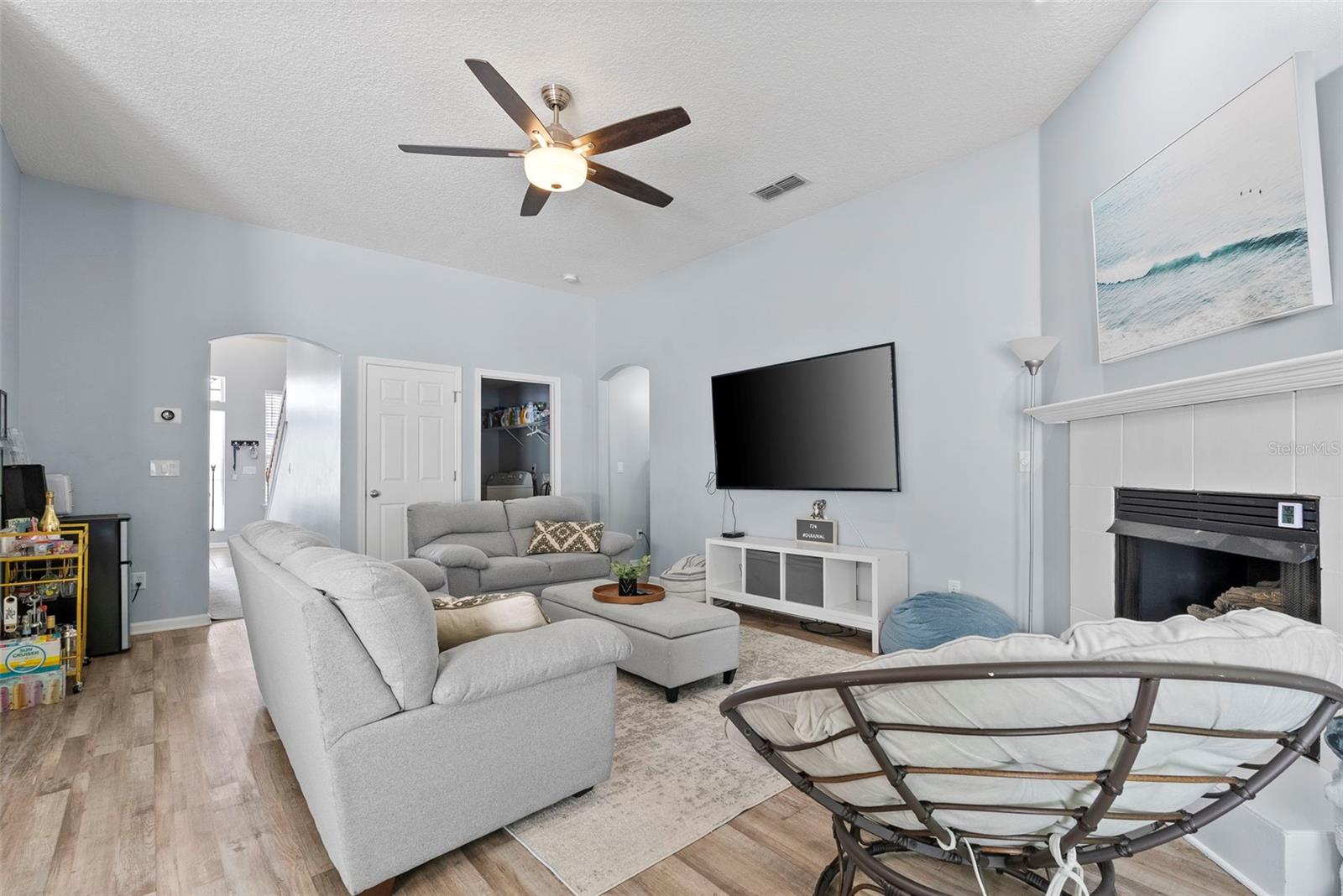 Image 6 of 34 For 724 Candlebark Drive