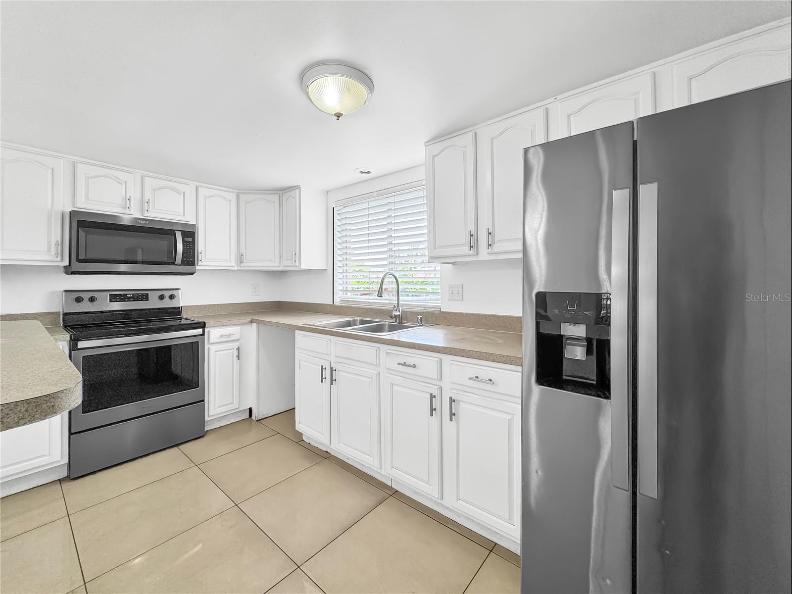 Image 8 of 18 For 8608 Huron Court 57
