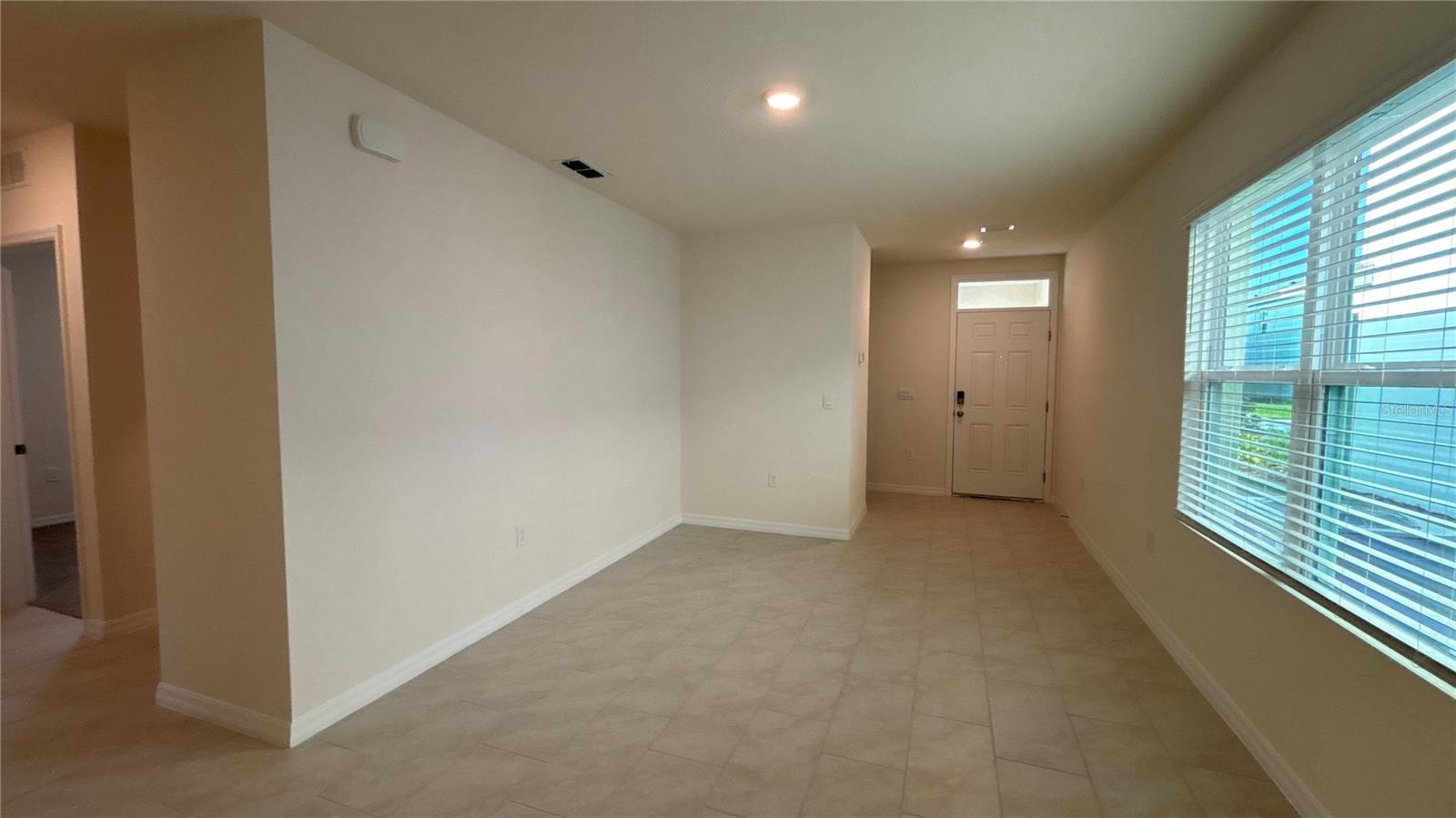 Image 12 of 23 For 1516 Ellesmere Avenue