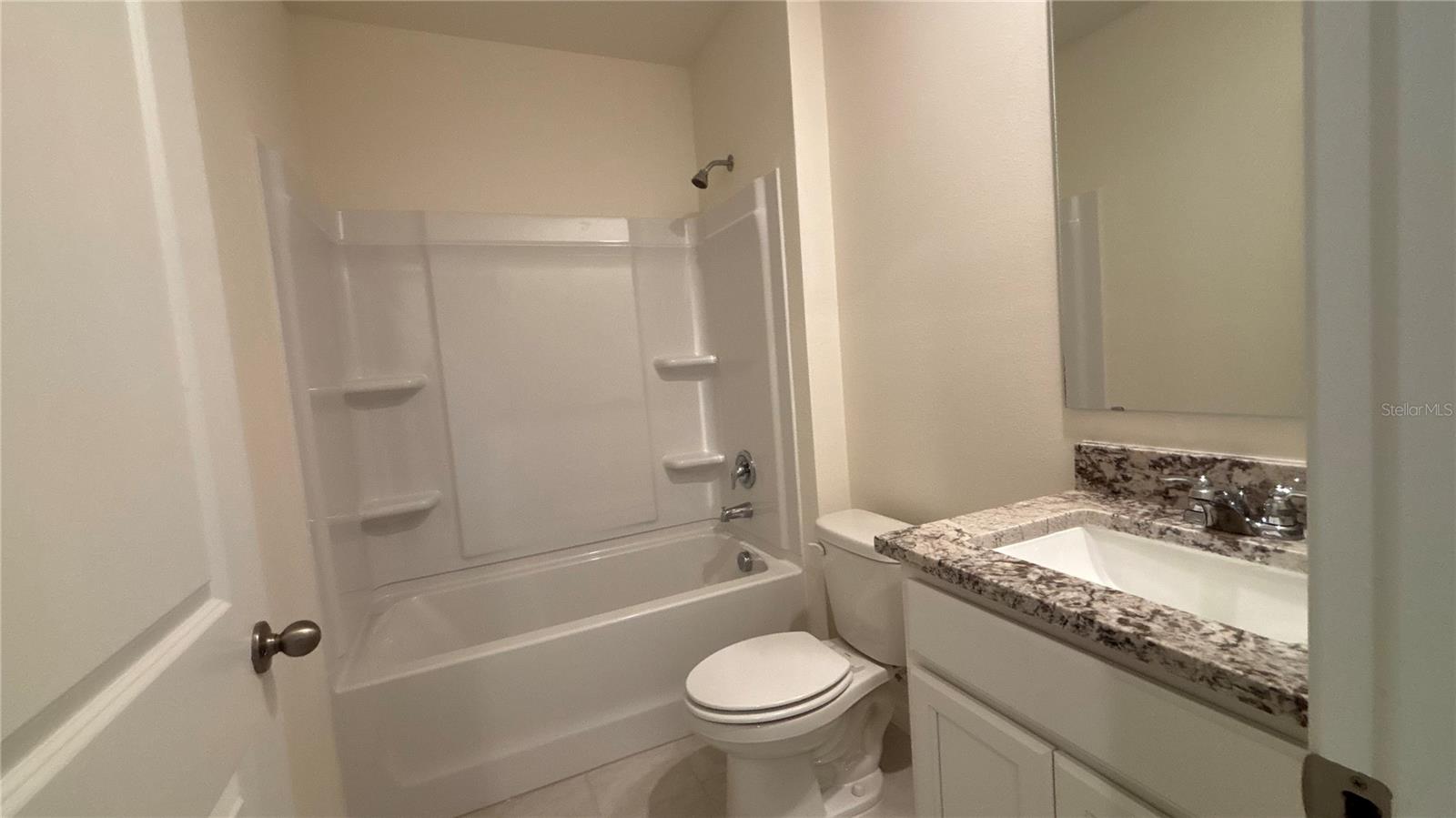 Image 18 of 23 For 1516 Ellesmere Avenue