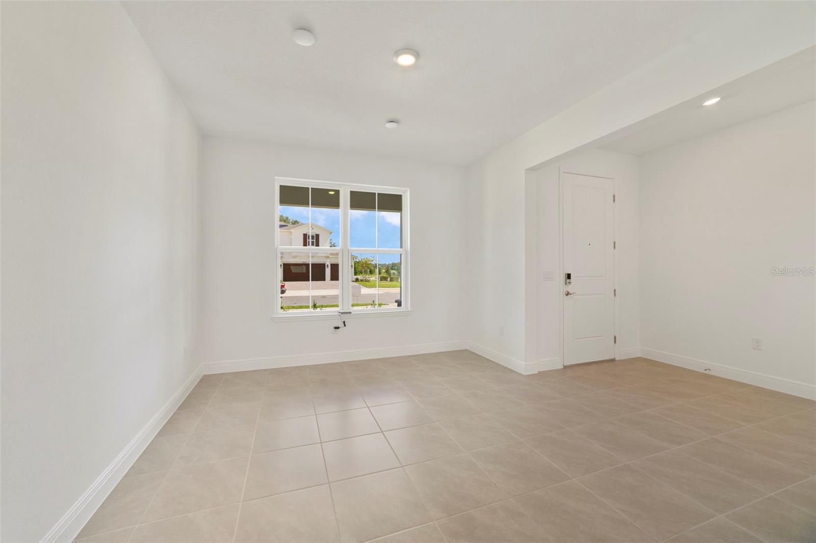 Image 10 of 27 For 3028 Water Clover Court