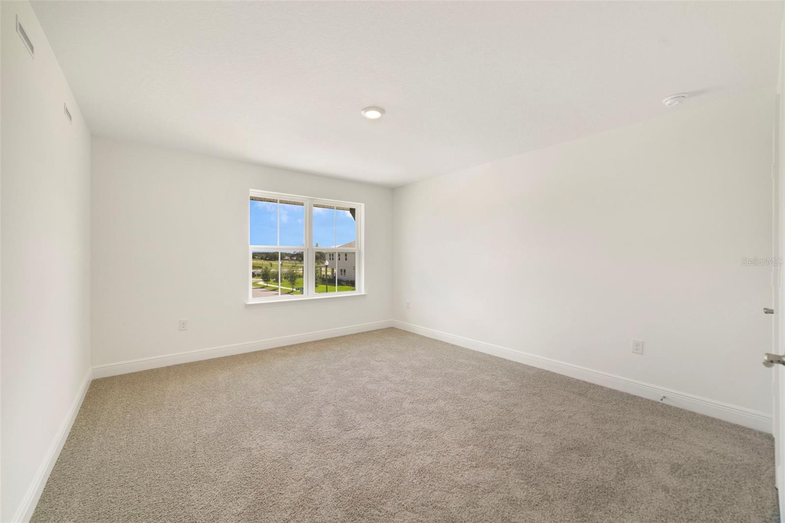 Image 19 of 27 For 3028 Water Clover Court