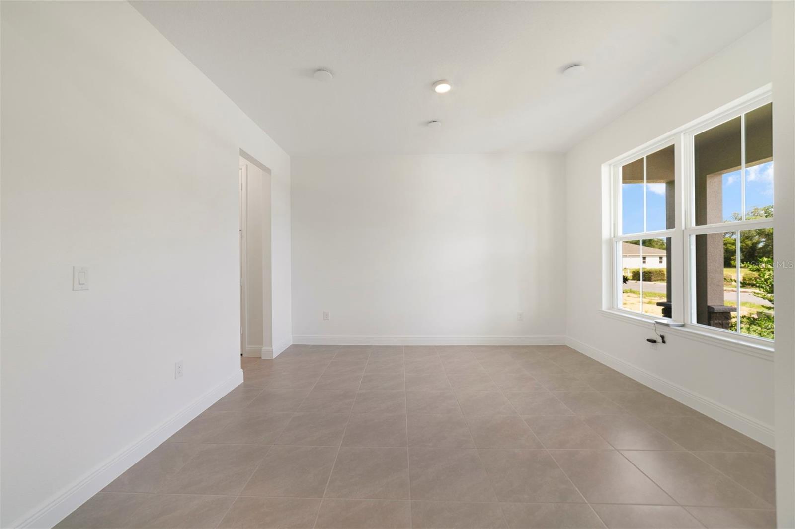 Image 9 of 27 For 3028 Water Clover Court
